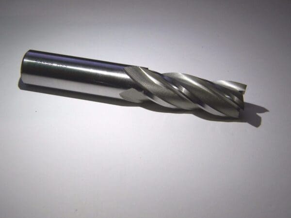 Barnes 5/8" x 5/8" HSS 4 flute Single Right Hand End Mill 27610