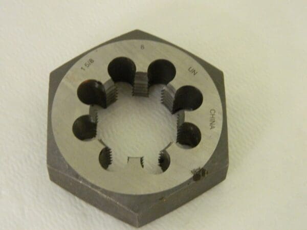 Interstate High Speed Steel Round Die 1-5/8"-8 Thread Size 3" OD 03947488