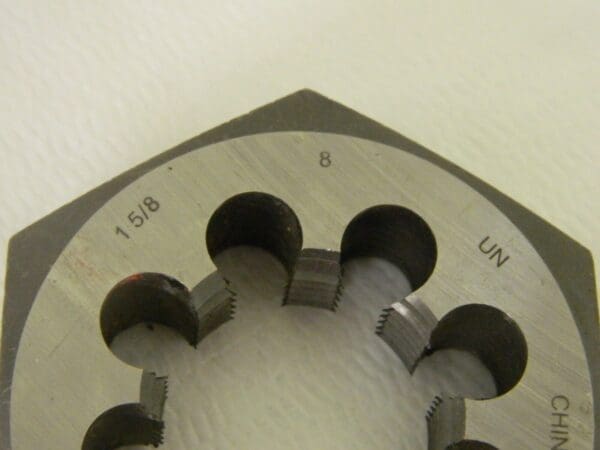 Interstate High Speed Steel Round Die 1-5/8"-8 Thread Size 3" OD 03947488