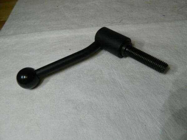 KIPP Ext Adj Tension Lever 5/8-11 1.3" Hub Diam 20D Handle K0108.3A61X60