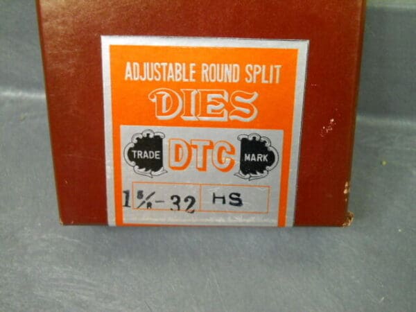 DTC 1-5/8" - 32 HSS Special Thread Round Split Adjustable Die