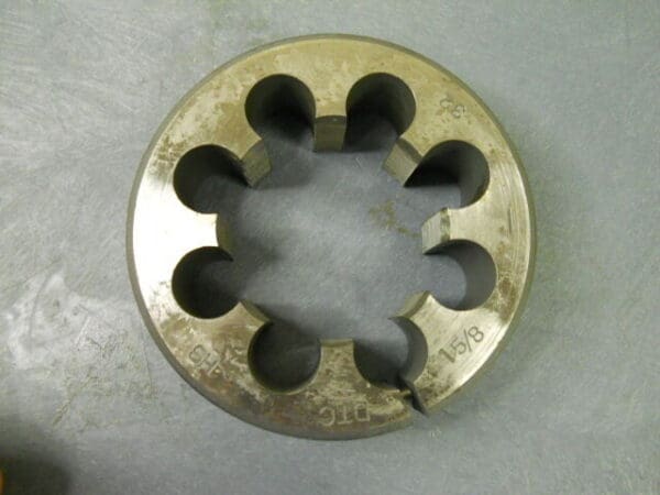 DTC 1-5/8" - 32 HSS Special Thread Round Split Adjustable Die