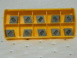 Kennametal Top Notch Ceramic Inserts CNGX452T0820 KY1320 QTY 10 3137251