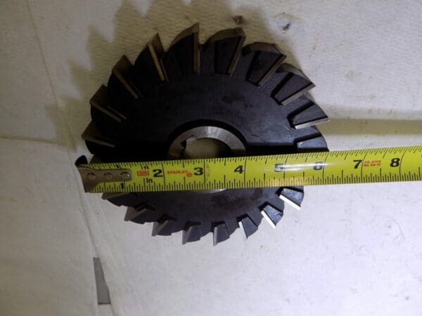 Interstate HSS Straight Teeth Side Milling Cutter 6" x 1" x 1-1/4" 03016649