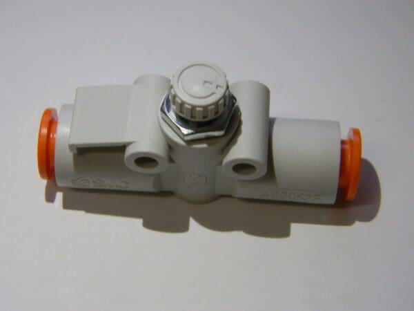 SMC Pneumatics Flow and Speed Control Valve 5/16" Tube OD x 1/4" Body AS2052F-09