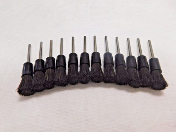 Plastic Ferrule End Brush #3 Stiff Pack of 12 Model BR3BP