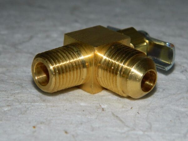 Eaton Instrumentation Needle Valves 150Psi 3/8 x 1/4" Pipe Brass Qty. 4#330