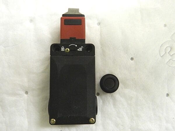 ACI Non-Metallic Safety Switch De-Energized Solenoid Release 10A 1NO+1NC 116072