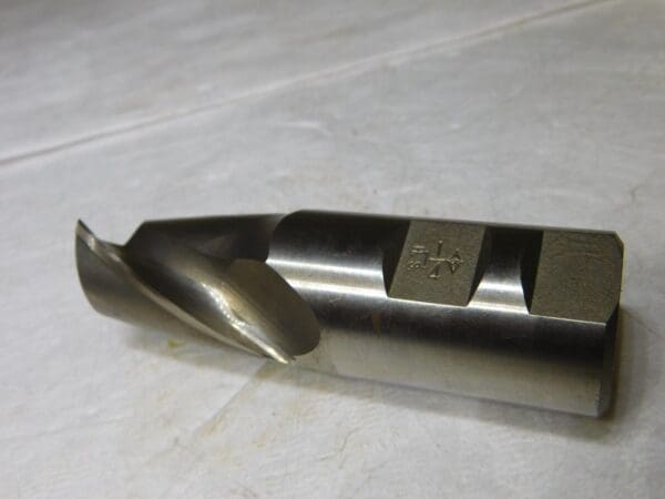 Kobe Steel LTD HSS Single End Mill 1-1/4” Dia 2Fl 1.25” Shank Dia 4” OAL 4621