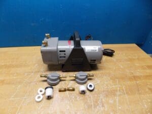 Welch Rotary Vane Vacuum Pump 3.2 CFM 1/3 HP 115 V Model #8120B-01 REPAIR