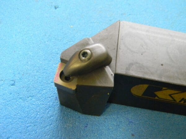 Kennametal Indexable Turning Toolholder DCRNR-244D-KC3 NA2 1908812