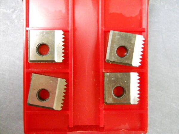 H&G 7/8"-14 UN RH 100 Series 40 Hook Chamfer Grooving Inserts QTY 4 Q08461