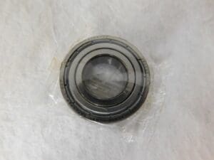 SKF Double Shield Deep Groove Radial Ball Bearing 20mm BD QTY 2 6004 2ZJEM