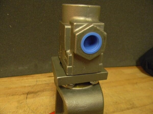 Parker Pressure Reducing Valve 1/2" Port Size 250 Max PSI M324-2211