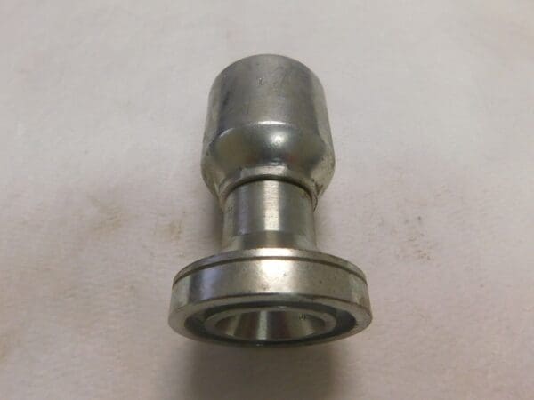 Parker Hose Adapter 3/4" Hose x 1" SAE Code 62 Flange Head L16A71-16-12