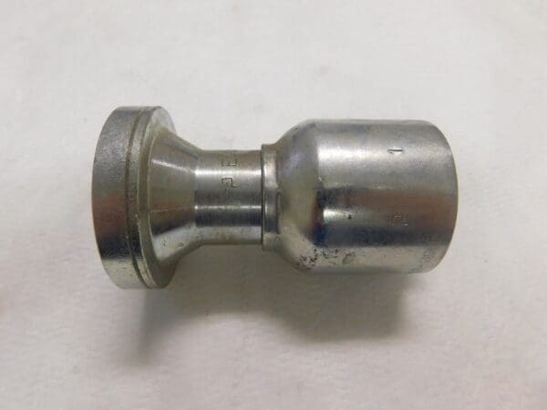 Parker Hose Adapter 3/4" Hose x 1" SAE Code 62 Flange Head L16A71-16-12