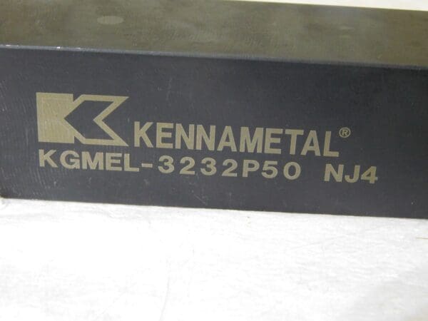 Kennametal External Grooving/Cutoff Toolholder LH 32mm Shk Dia 6.7028” L 1621086