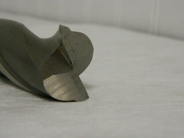 MHC HSS Square End Mill 1-1/4" 4" LOC 1-1/4" Shank Diam 6-1/2" OAL 2 FL 01901743