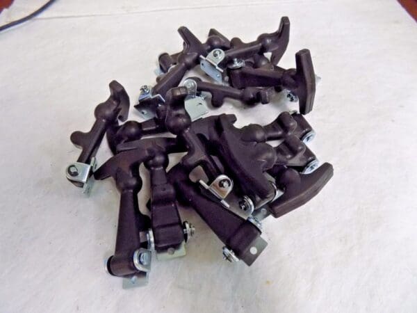 Precision Steel Latch High Rubber 2" Long x 1-27/32" Wide x 7/8" QTY 16 32818403