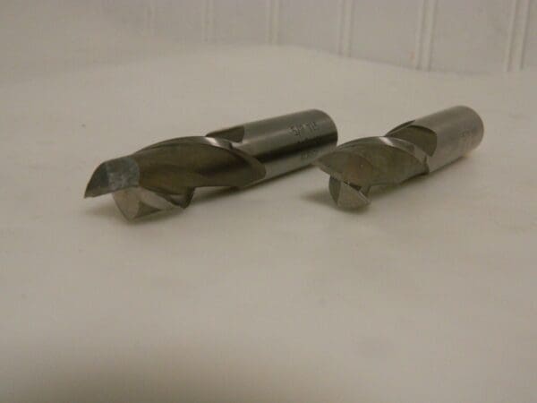 Precision End Mill 5/8" x 1-3/8" x 3-3/8" 42° HSS T-15 2FL Qty 2 Y2SRS-4005