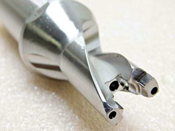 Iscar Replaceable-Tip Drill 18 to 18.9mm 1.5xD DCN 180-027-25R-1.5D 3202693