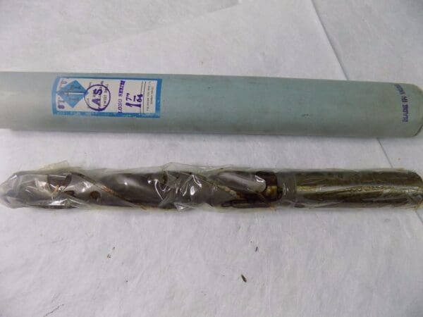 Indian Tools HSS Parallel Shank Twist Drill 1-7/64" 118º RH 2Fl 186204