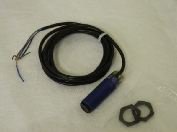 Telemecanique Photoelectric Sensor 015742 18mm Model XUB5APBNL2