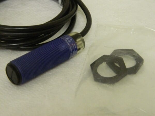 Telemecanique Photoelectric Sensor 015742 18mm Model XUB5APBNL2