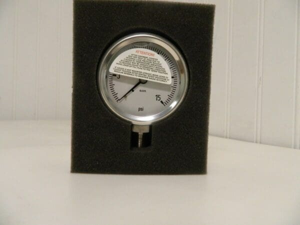 Dixon Pressure Gauge 2-1/2" Dial 1/4 Thread 0-15 Scale Range DV-00264