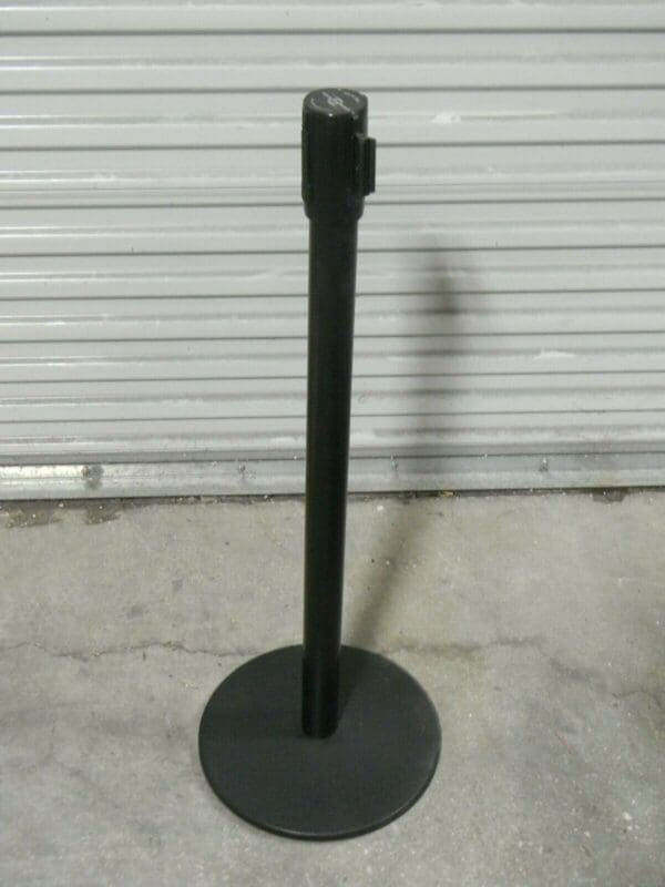 Tensator 40" Steel Barrier Post w/ 7-1/2 Ft. Black / White Belt 890-33/33-33-32