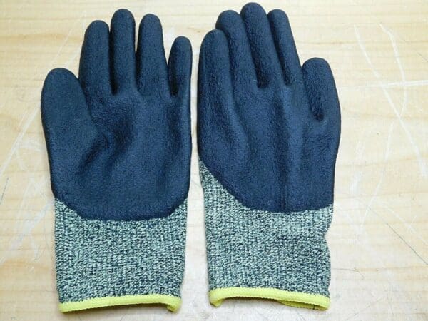 MCR Safety Cut Resistant Coated Gloves KS4 Size Small ONE DOZEN 9389PVS