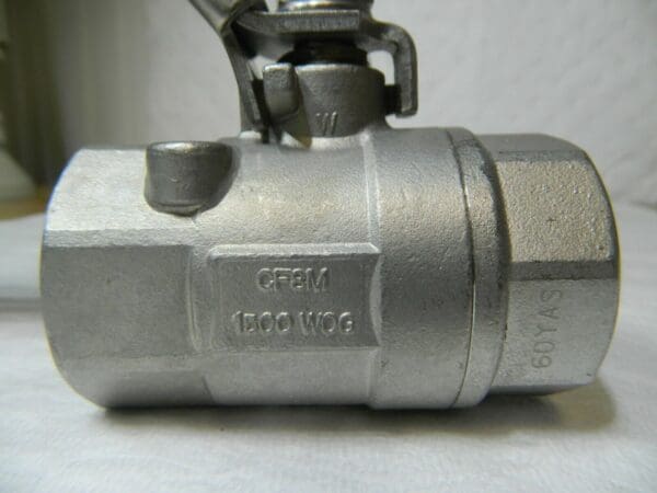 Legend 1-1/4" Fnpt X Fnpt T-715 Stainless Steel Large Port Ball Valve 113-106