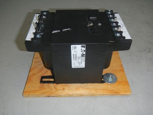 Eaton Cutler-Hammer 1 Phase 0.75 kVA Control Transformer C0750E2A