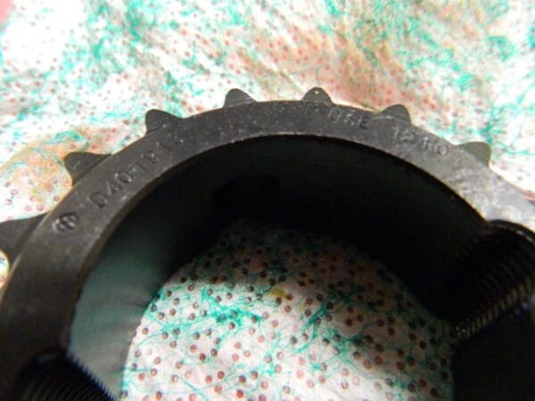 Browning Roller Chain Sprocket 2-Strand 18-Teeth 40 Pitch #D40TB18