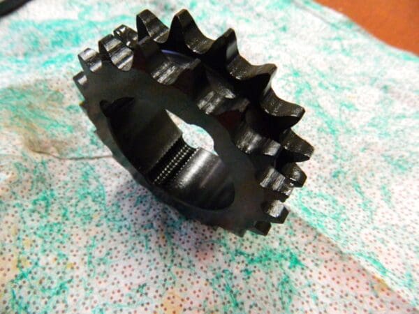 Browning Roller Chain Sprocket 2-Strand 18-Teeth 40 Pitch #D40TB18