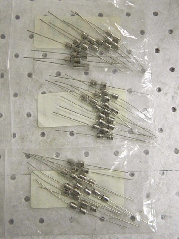 Ferraz Shawmut Time Delay Miniature Glass Fuses 350 VAC 3.50A Qty 30 STG-V3-1/2