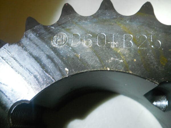 Browning #D60TB25 1/2"-2-1/2" Double Taper Bore Roller Chain Sprocket 25-Teeth