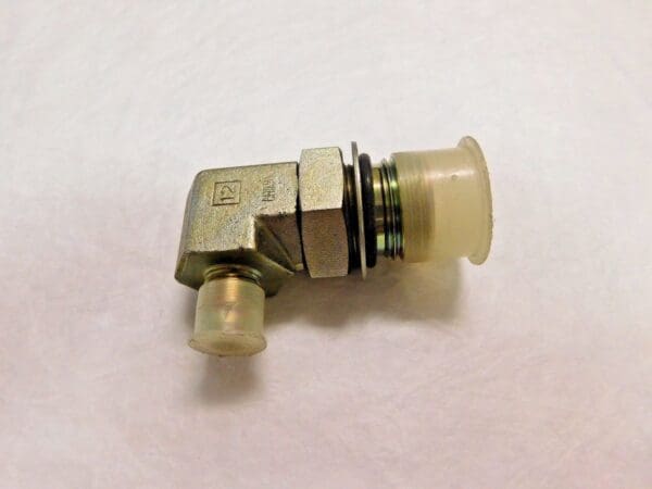 Hydraulic Fitting Male JIC x Male O-Ring 90º 6801-6-12