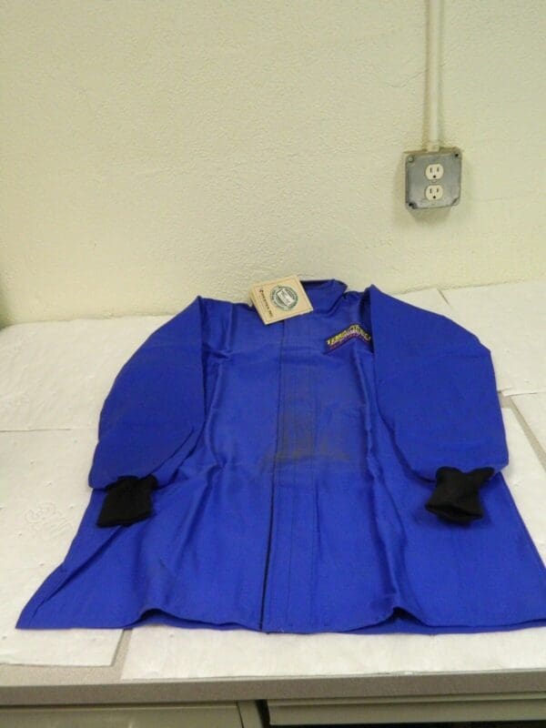 Stanco Temp Test Electric ARC Protection Jacket Size S 35" Length TT11635-S