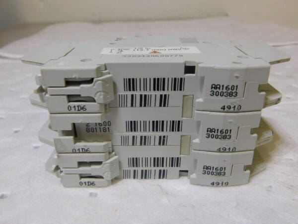 Schneider Electric Miniature Circuit Breaker Multi 9 Range C60 UL489 3P 60177