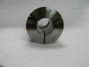 Lyndez Round Collet 1-11/16 - 20 Internal M47.50 x 1.75 External160-064