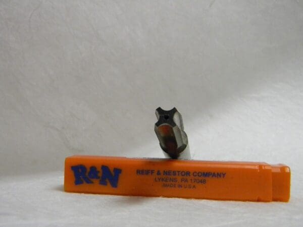 R&N Dry seal straight pipe taps 4FL 1/4-18NPSF QTY 3 S46330