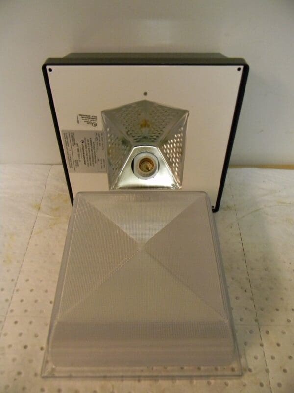 Lithonia Lighting Light Fixture 12" x 12" x 9-1/2" 120V #VR4C 100M 120