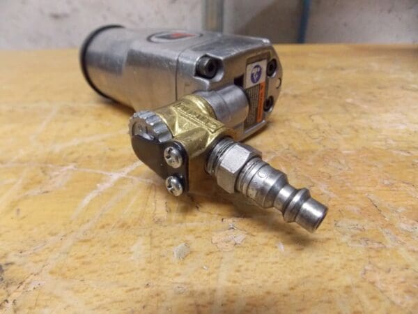 Universal Tool Pneumatic Impact Wrench 3/8" Drive 11000 RPM #UT2025R REPAIR