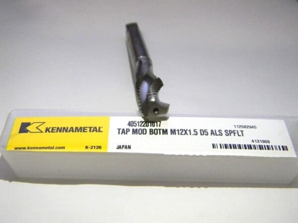 Kennametal M12 x 1.50 3Fl D5 Vanadium HSS Slow Spiral Flute Tap 4131906