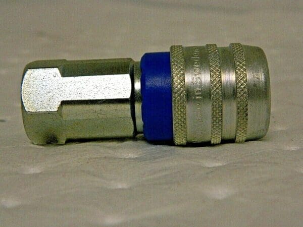 CEJN Industrial Pneumatic Hose Venting Coupling 3/8 Female NPT 10 310 3404