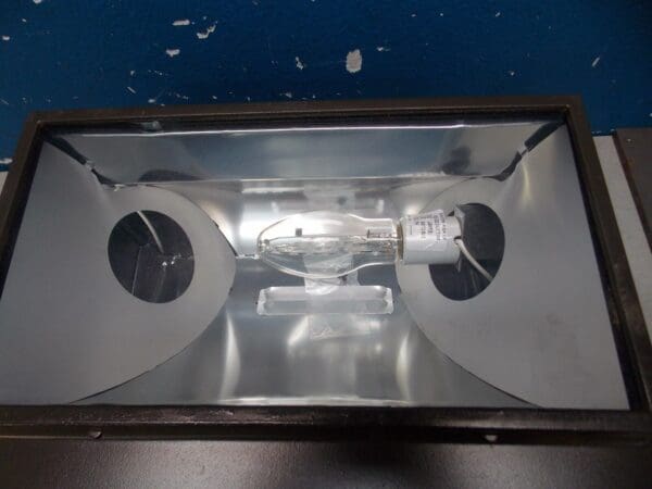 Cooper Lighting Metal Halide Floodlight 150 Watt 15" x 7" x 19" #XP15 REPAIR