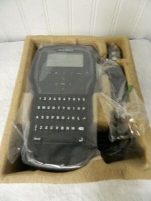 Dymo Handheld Labeler with PC Connectivity 1815990