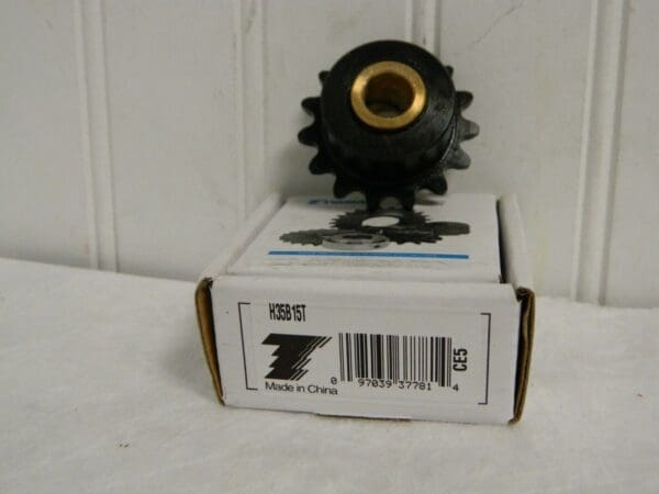 Tsubaki Min Plain Bore Sprocket 15 Teeth 3/8" Chain Pitch Chain Size 35 H35B15T