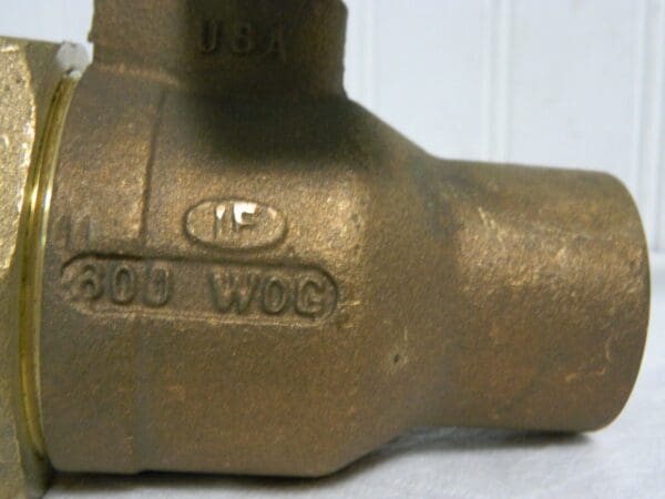 Apollo Bronze Single Union Ends Ball Valve 1-1/2" Pipe Standard Port 70LF40701